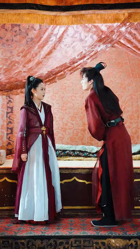 《后宫逍遥假太监》：荒诞宫斗下的真情告白，真假难辨的欢喜冤家